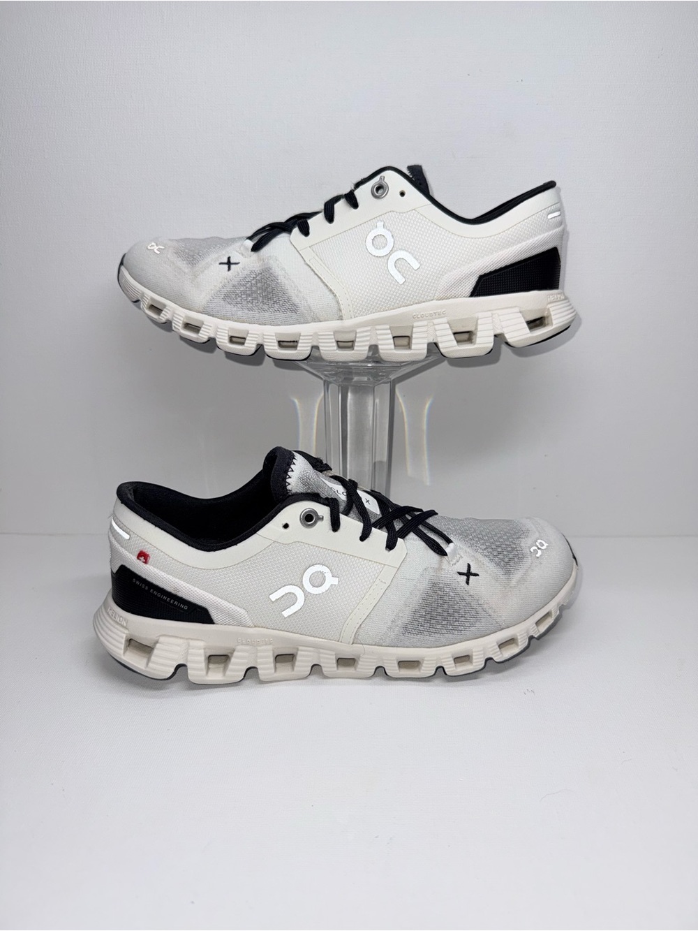 ON CLOUDX  Sneakers in White and Black